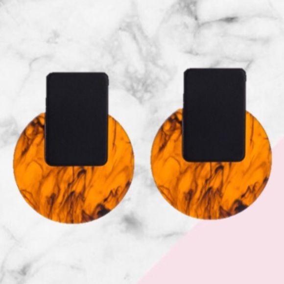 Geometric Acrylic Tortoiseshell Earrings - Picture 5 of 5